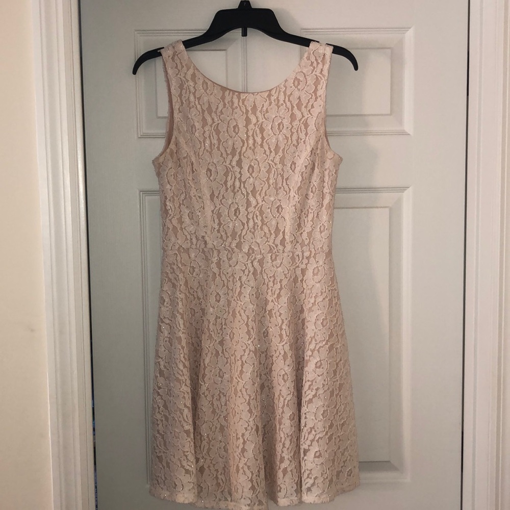 Pink dress - Picture 1 of 4